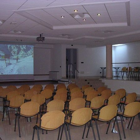 Hotel Ristorante Combolo Teglio Luaran gambar
